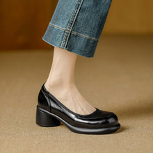 Load image into Gallery viewer, Autumn New Casual Round-Toe Retro British Style Women's Shoes with Shallow Mouth, Soft Leather, Soft Sole, Professional Work Shoes, Large Size Women's Leather Shoes