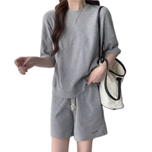 Load image into Gallery viewer, 2026 Spring/Summer New Women's Fashion Sporty Casual Two-Piece Set Internet Celebrity Trend Street Style Versatile Shorts Set for Summer