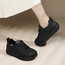 Load image into Gallery viewer, Women's Shoes Spring and Autum Lightweight Warm Casual Sports Shoes Women's Soft Sole Non-Slip Versatile Travel Cotton Shoes 2025