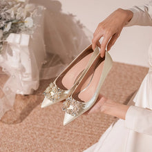 Load image into Gallery viewer, French Temperament Socialite Yujie Pointed Toe Single Shoes Women's Low Heel Engagement Dress Bridesmaid Shoes Not Tired Feet Wedding Dress Wedding Shoes