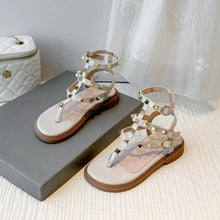 Load image into Gallery viewer, Summer children's beach shoes style girls' Roman-style sandals with shiny rivets - classic vacation soft-soled sandals