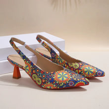 Load image into Gallery viewer, Women's French Style Thick Heel Slingback Closed Toe Sandals