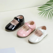 Load image into Gallery viewer, Girls' Bright Colour Soft Sole England Style Princess Shoes
