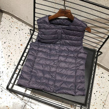 Load image into Gallery viewer, 2025 New Women Sleeveless Puffer Jacket Spring Winter Female 90% White Duck Down Ultra Lightweight Packable Warm Down Liner Vest