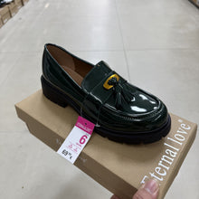 Load image into Gallery viewer, New Arrival Spot European and American Foreign Trade Women's Shoes Square Heel Tassel Buckle Loafers

