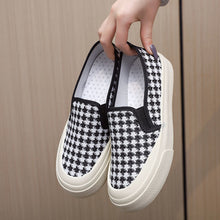 Load image into Gallery viewer, Women's slip-on canvas shoes
