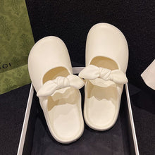 Load image into Gallery viewer, Women's Boken Bow Decorative Sandals
