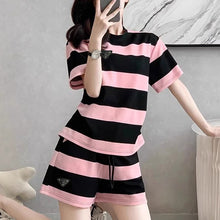 Load image into Gallery viewer, Ladies Retro Sports Casual Suit
