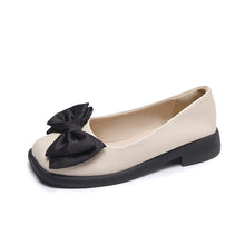 Load image into Gallery viewer, Thick-Soled Loafers for Women, 2026 Spring and Summer New Retro Square-Toe Bowknot Patent Leather Single Shoes, Trendy
