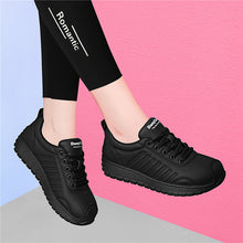 Load image into Gallery viewer, Women's Shoes Spring and Autum Lightweight Warm Casual Sports Shoes Women's Soft Sole Non-Slip Versatile Travel Cotton Shoes 2025
