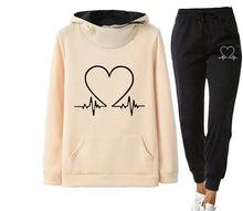 Load image into Gallery viewer, Women's printed sweater suit
