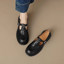 Load image into Gallery viewer, Genuine Leather Round-Toe Brogue British Style Carved 2025 New Women's Leather Shoes for Commuting, Flat Loafers, Export Shoes
