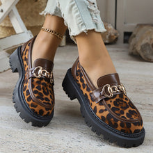 Load image into Gallery viewer, Cross-Border 2025 New Spring and Autumn Loafers Large Size Casual Frosted British Style Women's Shoes Thick Heel Thick Sole Foreign Trade Retro
