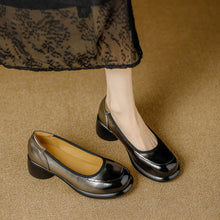Load image into Gallery viewer, Autumn New Casual Round-Toe Retro British Style Women's Shoes with Shallow Mouth, Soft Leather, Soft Sole, Professional Work Shoes, Large Size Women's Leather Shoes
