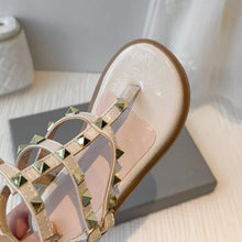 Load image into Gallery viewer, Summer children's beach shoes   style girls' Roman-style sandals with shiny rivets - classic vacation soft-soled sandals
