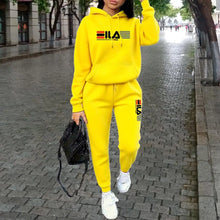 Load image into Gallery viewer, Women's Printed Fleece Hoodie &amp; Pants Two-Piece Set
