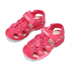 Load image into Gallery viewer, Boys Girls Sports Sandals Summer Kids Closed Toe Outdoor Sandals Athletic Water Shoes Sandals Child Pool Beach Sandals
