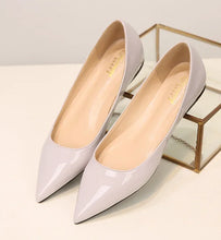 Load image into Gallery viewer, Ladies 2-48 Patent Leather Slip-ons Green Beige Pointy Toe Light Shoes For Women Promotion 2020 Simple Flats Spring Outdoor Cute
