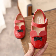 Load image into Gallery viewer, Baby Girl Patent Leather Princess Flats (Sizes 21–30)
