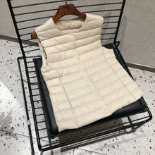 Load image into Gallery viewer, 2025 New Women Sleeveless Puffer Jacket Spring Winter Female 90% White Duck Down Ultra Lightweight Packable Warm Down Liner Vest
