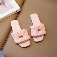 Load image into Gallery viewer, Summer Children's Shoes 2024 Children's flip-flops Women's Treasure candy-colored Princess flip-flops Girls' square toe slippers
