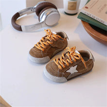 Load image into Gallery viewer, Kids' Leather Star Sneakers – Boys &amp; Girls (EU 23–33)
