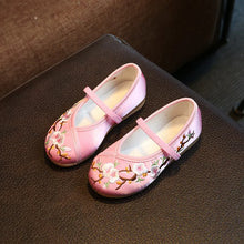 Load image into Gallery viewer, Girls' Chinese Embroidered Satin Flats | Hanfu Mary Jane Shoes (EU 22–36)
