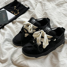 Load image into Gallery viewer, Retro Contrasting Colour Skateboard Sports Shoes
