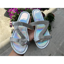 Load image into Gallery viewer, Sexy Women Sandals Summer Beach Shallow Mouth Rhinestones Ladies Fashion Show Comfortable Light Shoes Sandalias Femininas
