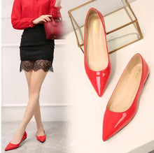Load image into Gallery viewer, Ladies 2-48 Patent Leather Slip-ons Green Beige Pointy Toe Light Shoes For Women Promotion 2020 Simple Flats Spring Outdoor Cute
