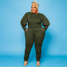 Load image into Gallery viewer, Women's Leisure Two Piece Suit
